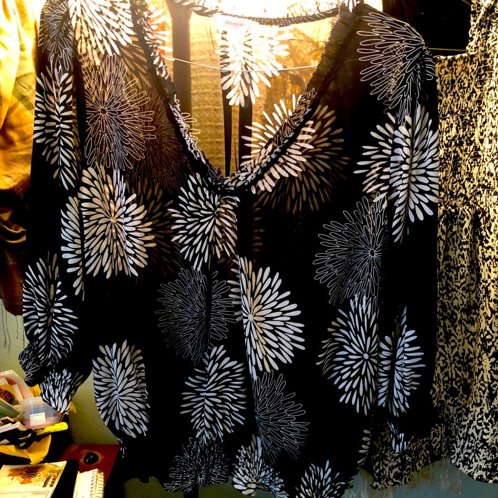 Dress barn blouse , elastic bottom